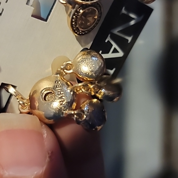 Napier EZ Comfort multicolor clip earrings. - Picture 5 of 6